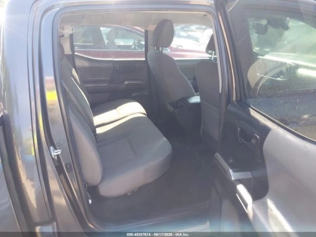 Toyota Tacoma SR5* V6* 22700KM* - автомобили, коли, обяви за нови и употребявани 7