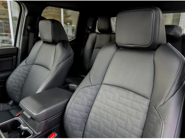 Toyota Tacoma HYBRID| TRD OFF-ROAD| COOLED&HEATED SEATS - автомобили, коли, обяви за нови и употребявани 10
