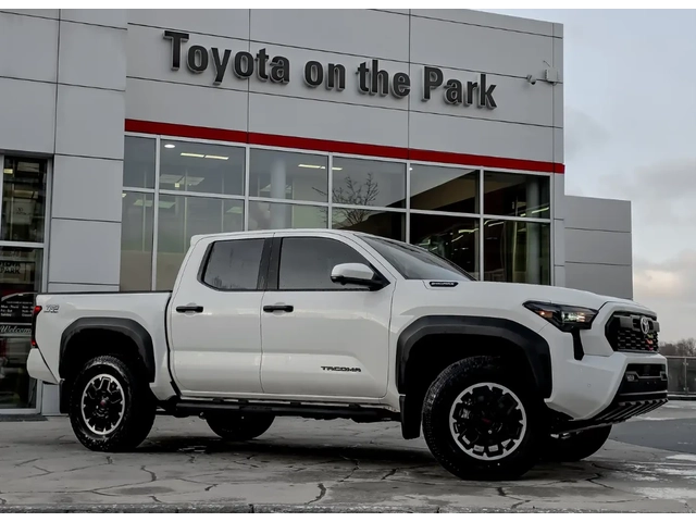 Toyota Tacoma HYBRID| TRD OFF-ROAD| COOLED&HEATED SEATS - автомобили, коли, обяви за нови и употребявани 1