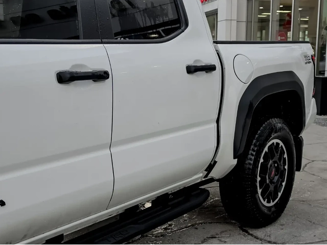 Toyota Tacoma HYBRID| TRD OFF-ROAD| COOLED&HEATED SEATS - автомобили, коли, обяви за нови и употребявани 3