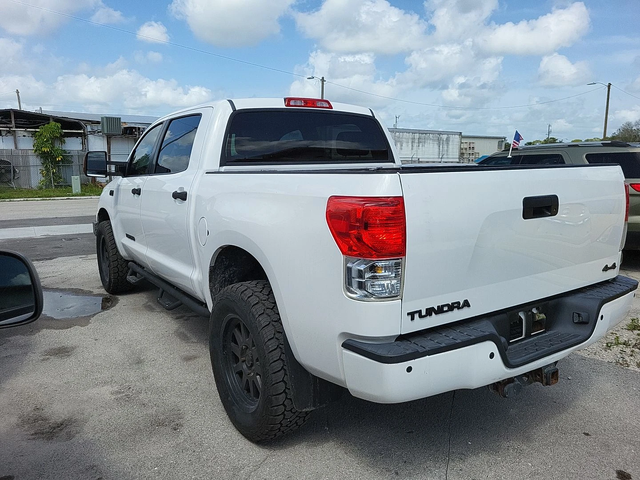 Toyota Tundra 5.7 V8* CREW* КОЖА* ШОУРУМ* ПЕРФЕКТЕН ЗА ГАЗ* КАТО - автомобили, коли, обяви за нови и употребявани 3