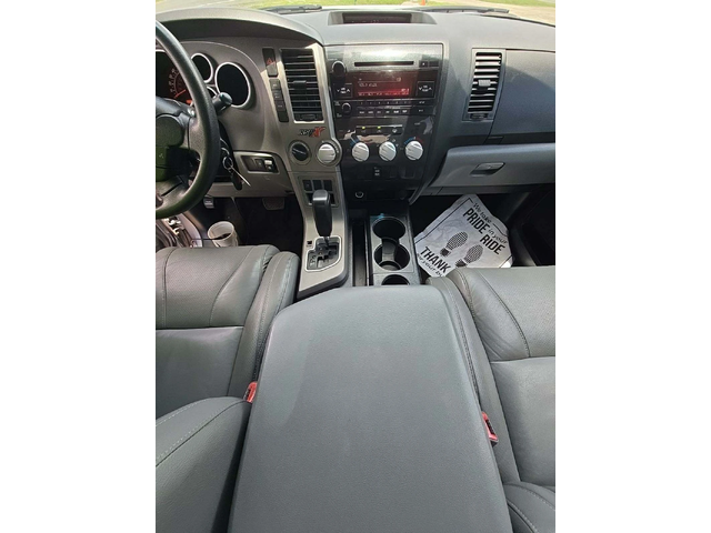 Toyota Tundra Crew Cab* 5.7* БЕЗ РЪЖДА* КОЖА* ВИДЕО НА МОТОР - автомобили, коли, обяви за нови и употребявани 5