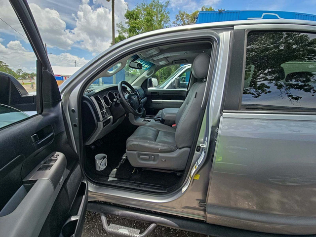 Toyota Tundra Crew Cab* 5.7* БЕЗ РЪЖДА* КОЖА* ВИДЕО НА МОТОР - автомобили, коли, обяви за нови и употребявани 6