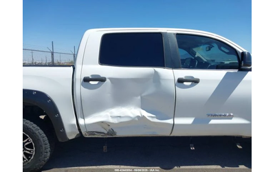 Toyota Tundra GRADE 5.7L V8* ПЕРФЕКТЕН ЗА ГАЗ* - автомобили, коли, обяви за нови и употребявани 8