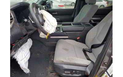 Toyota Tundra 3.4L 6 Rear Wheel Drive w/4x4 - автомобили, коли, обяви за нови и употребявани 7