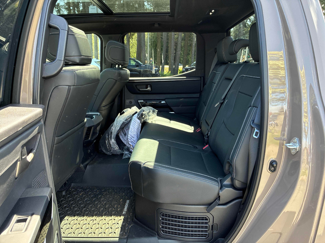 Toyota Tundra 3.4L 6cyl 4WD - автомобили, коли, обяви за нови и употребявани 6