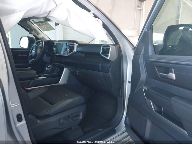 Toyota Tundra 3.4L V-6 DI, DOHC, VVT, TURBO, 389HP 4X4 Drive - автомобили, коли, обяви за нови и употребявани 4