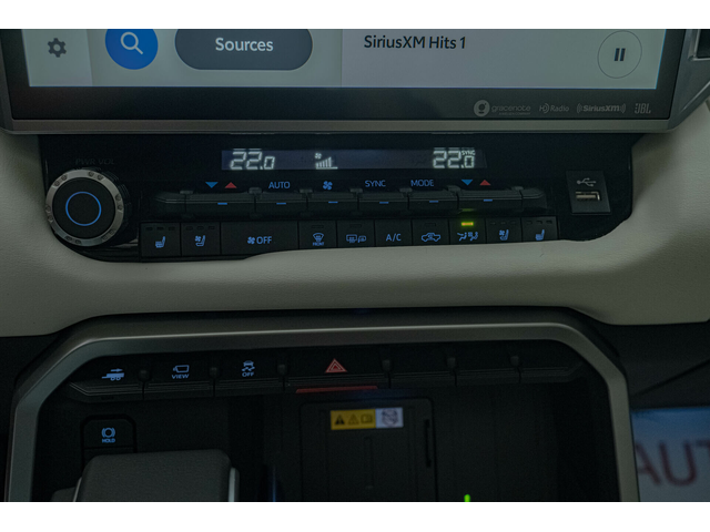 Toyota Tundra 3.5 i-Force/Capstone/3D-Камера 360/Обдухване/JBL - автомобили, коли, обяви за нови и употребявани 12