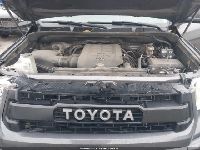 Toyota Tundra PLATINUM 5.7L V8 - автомобили, коли, обяви за нови и употребявани 13