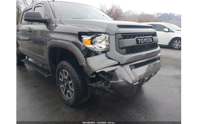 Toyota Tundra PLATINUM 5.7L V8 - автомобили, коли, обяви за нови и употребявани 14