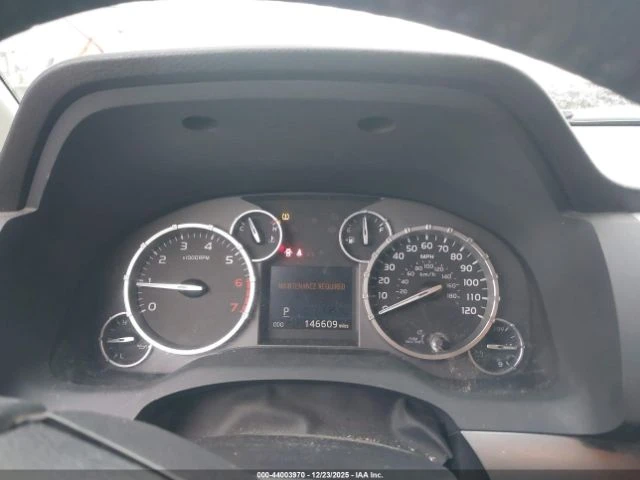 Toyota Tundra PLATINUM 5.7L V8 - автомобили, коли, обяви за нови и употребявани 8