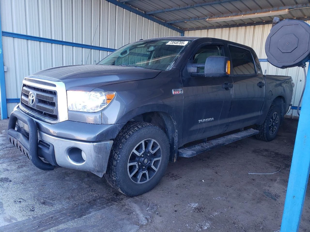 Toyota Tundra 5.7* CREWMAX SR5* РЕАЛНИ КМ* ПЕРФЕКТЕН - автомобили, коли, обяви за нови и употребявани 0