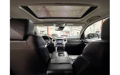 Toyota Tundra 5.7L V8 SR5 CREWMAX - автомобили, коли, обяви за нови и употребявани 11