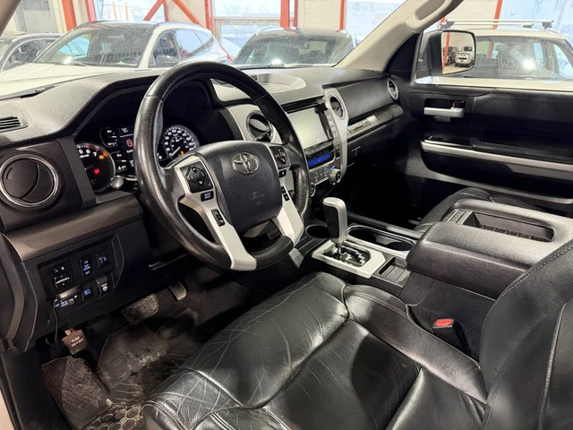 Toyota Tundra 5.7L V8 SR5 CREWMAX - автомобили, коли, обяви за нови и употребявани 6