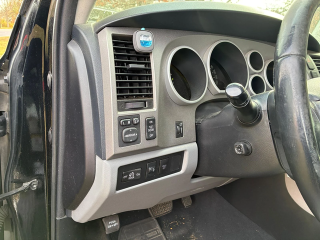 Toyota Tundra LIMITED CREW CAB* 5.7 V8 - автомобили, коли, обяви за нови и употребявани 10