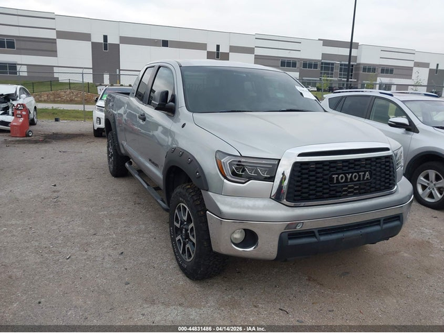 Toyota Tundra 4.6L V-8 DOHC, VVT, 310HP 4X2 Drive - автомобили, коли, обяви за нови и употребявани 0