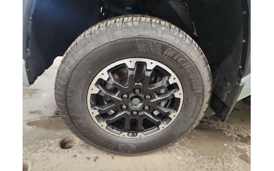 Toyota Tundra LIMITED CREW CAB SHORT BED * CARFAX * Без инцидент - автомобили, коли, обяви за нови и употребявани 14
