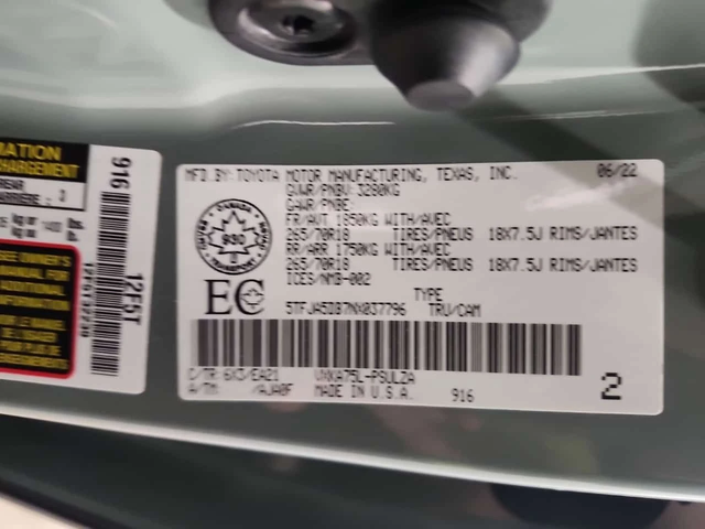 Toyota Tundra LIMITED CREW CAB SHORT BED * CARFAX * Без инцидент - автомобили, коли, обяви за нови и употребявани 16