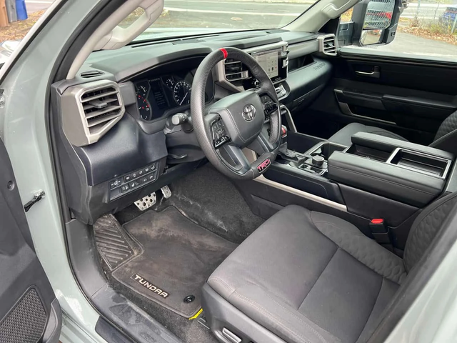 Toyota Tundra * SR5* 2 КЛЮЧА* ПОДГРЕВ* KEYLESS* PANO* - автомобили, коли, обяви за нови и употребявани 4