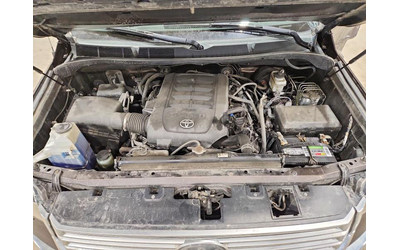 Toyota Tundra 5.7L 8 UNKNOWN - автомобили, коли, обяви за нови и употребявани 12