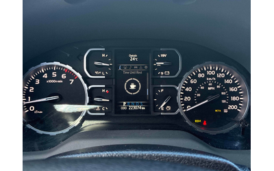 Toyota Tundra 5.7L 8cyl 4WD - автомобили, коли, обяви за нови и употребявани 7