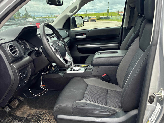 Toyota Tundra 5.7L 8cyl 4WD - автомобили, коли, обяви за нови и употребявани 11