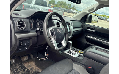 Toyota Tundra 5.7L 8cyl 4WD - автомобили, коли, обяви за нови и употребявани 4
