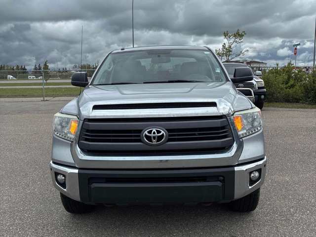 Toyota Tundra 5.7L 8cyl 4WD - автомобили, коли, обяви за нови и употребявани 5