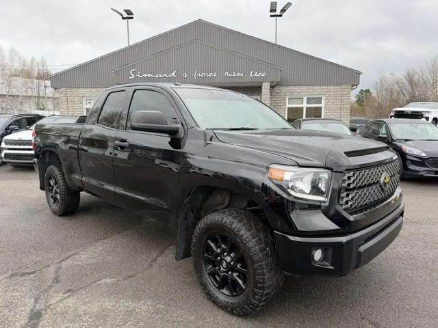 Toyota Tundra V8 5.7L 4X4 ALL BLACK! - автомобили, коли, обяви за нови и употребявани 0
