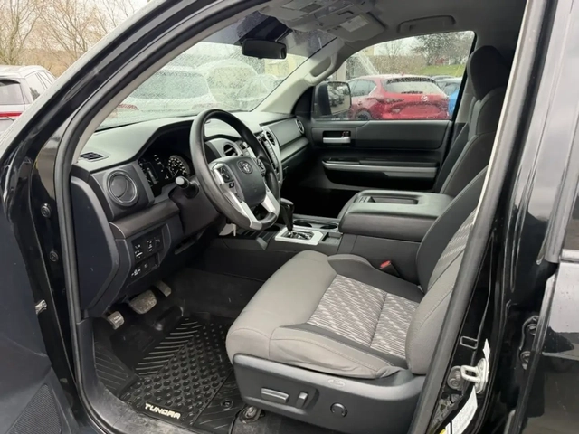 Toyota Tundra V8 5.7L 4X4 ALL BLACK! - автомобили, коли, обяви за нови и употребявани 13