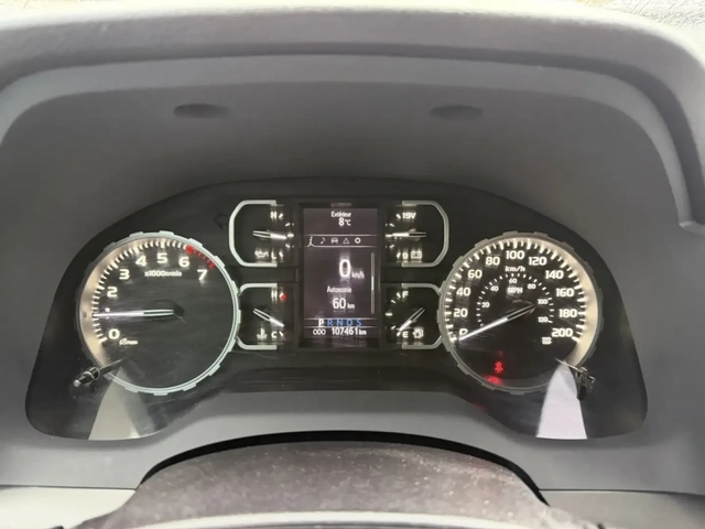 Toyota Tundra V8 5.7L 4X4 ALL BLACK! - автомобили, коли, обяви за нови и употребявани 15