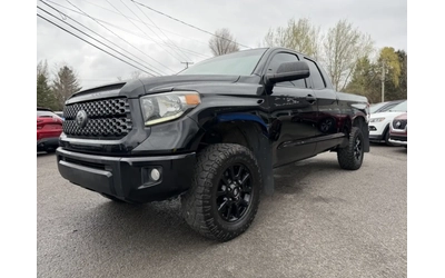 Toyota Tundra V8 5.7L 4X4 ALL BLACK! - автомобили, коли, обяви за нови и употребявани 9