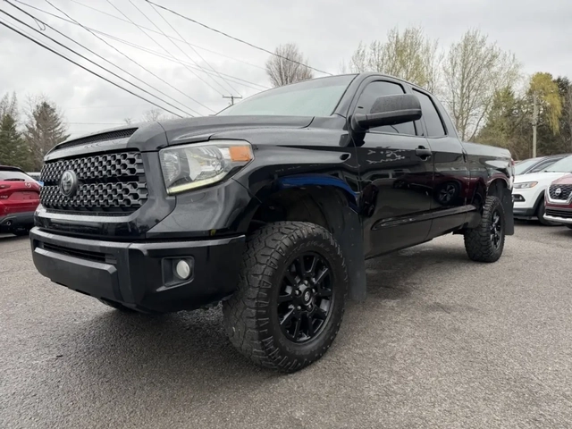 Toyota Tundra V8 5.7L 4X4 ALL BLACK! - автомобили, коли, обяви за нови и употребявани 9