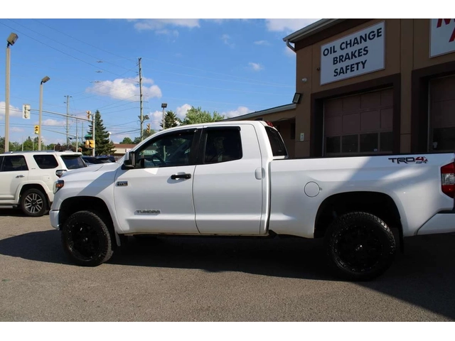 Toyota Tundra SR5 / АВТОМАТИК / КОЖА / КАМЕРА / ЦЕНА ДО БГ - автомобили, коли, обяви за нови и употребявани 1