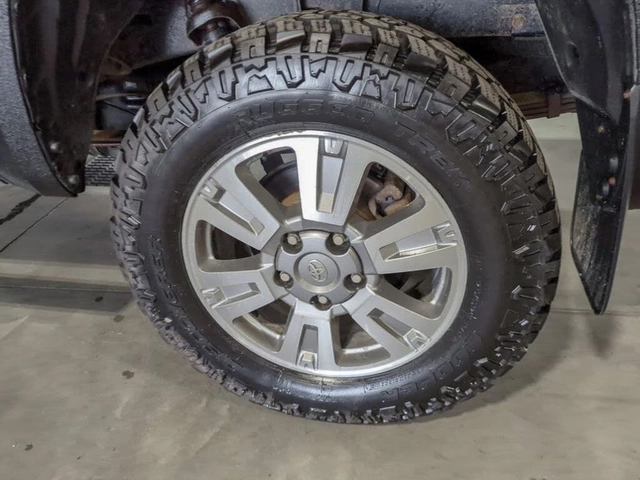 Toyota Tundra PLATINUM* CREWMAX* 5.7* V8* ОБДУХВАНЕ* КРАЙНА ЦЕНА - автомобили, коли, обяви за нови и употребявани 4