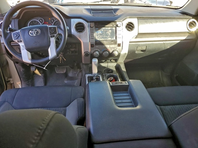 Toyota Tundra 5.7* AWD* SR5* - автомобили, коли, обяви за нови и употребявани 7