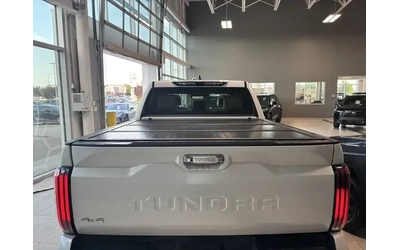 Toyota Tundra Capstone Hybrid 4x4 - автомобили, коли, обяви за нови и употребявани 7