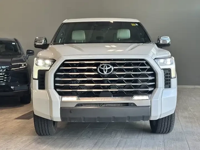 Toyota Tundra Capstone Hybrid 4x4 - автомобили, коли, обяви за нови и употребявани 1