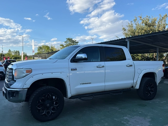 Toyota Tundra LIMITED 5.7 - автомобили, коли, обяви за нови и употребявани 0