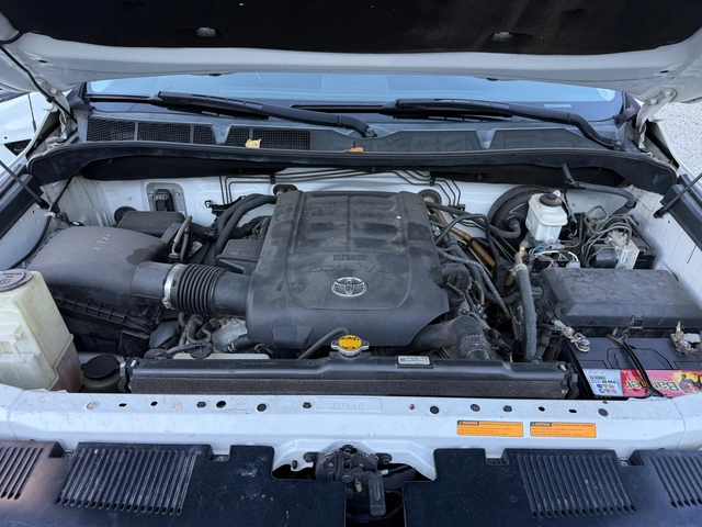 Toyota Tundra LIMITED 5.7 - автомобили, коли, обяви за нови и употребявани 16