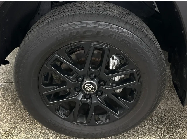 Toyota Tundra LIMITED | CREWMAX | ЕДИН СОБСТВЕНИК - автомобили, коли, обяви за нови и употребявани 4