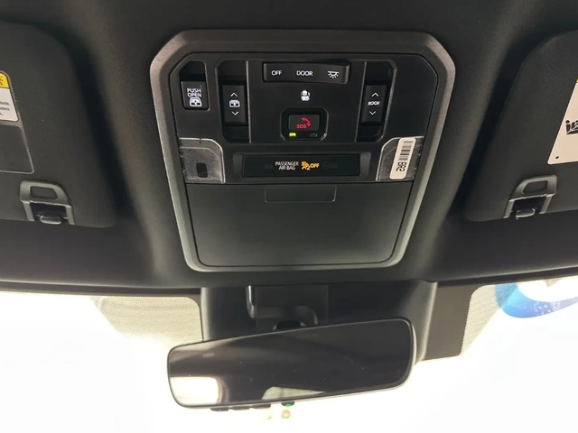 Toyota Tundra LIMITED | CREWMAX | ЕДИН СОБСТВЕНИК - автомобили, коли, обяви за нови и употребявани 14