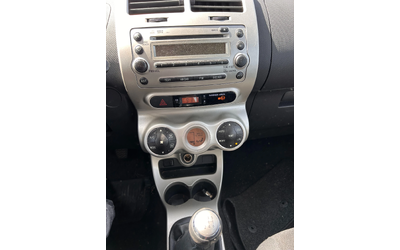 Toyota Urban Cruiser 1.4D-4D 4WD EURO 4 - автомобили, коли, обяви за нови и употребявани 12