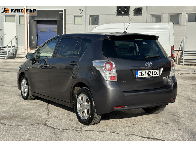 Toyota Verso 1.8i 147 к.с. - автомобили, коли, обяви за нови и употребявани 2