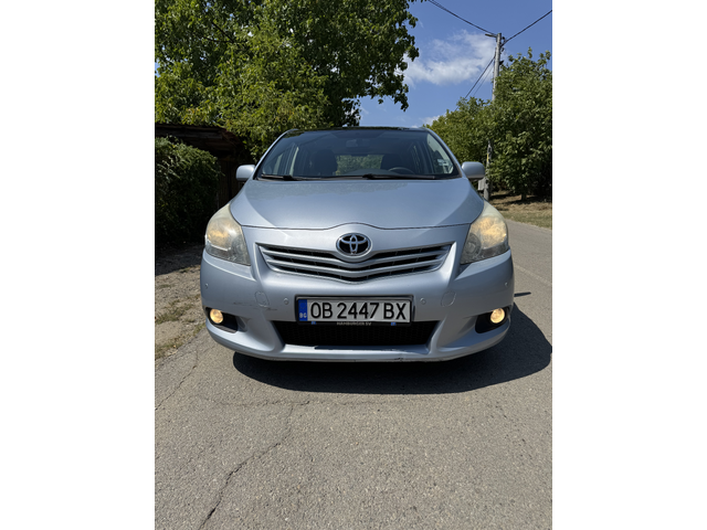 Toyota Verso, 2011 г., 22222222 км, 126 к.с. - автомобили, коли, обяви за нови и употребявани 1