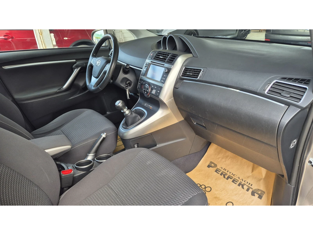 Toyota Verso 1.6 дизел 112к.с. - автомобили, коли, обяви за нови и употребявани 13