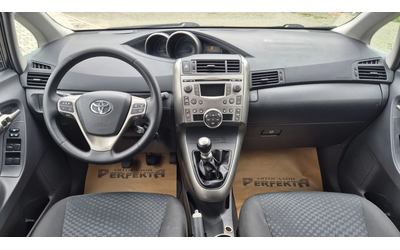 Toyota Verso 2.0 диз 7места 127к.с. - автомобили, коли, обяви за нови и употребявани 10