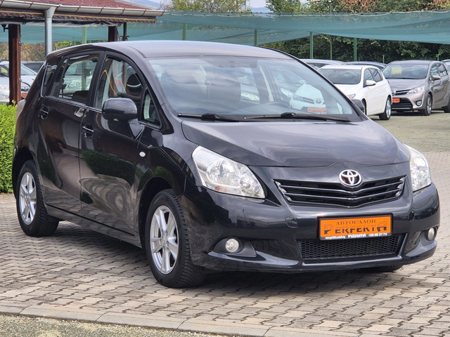 Toyota Verso 2.0 диз 7места 127к.с. - автомобили, коли, обяви за нови и употребявани 4