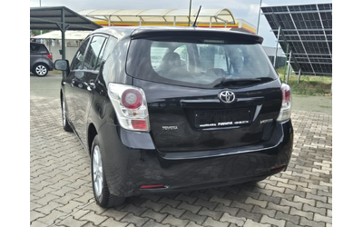 Toyota Verso 2.0 диз 7места 127к.с. - автомобили, коли, обяви за нови и употребявани 8