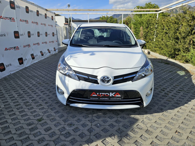 Toyota Verso 1.6D4d-112kc= 6СКОРОСТИ= КАМЕРА= LINE ASSIST - автомобили, коли, обяви за нови и употребявани 0